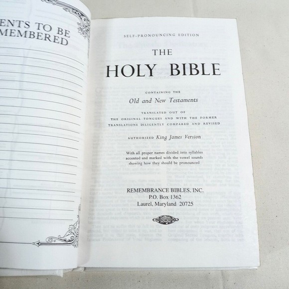 Vintage Holy Bible Remembrance Edition KJV in Cedar Wood Storage Box - Picture 9 of 13